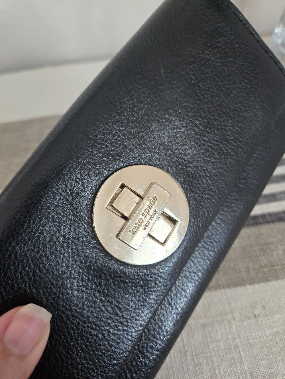 Kate Spade New York Black Leather Turnlock Wallet - Picture 3 of 8